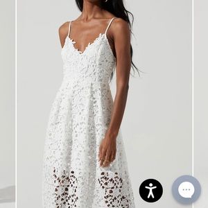 ASTR the label LACE A LINE MIDI DRESS